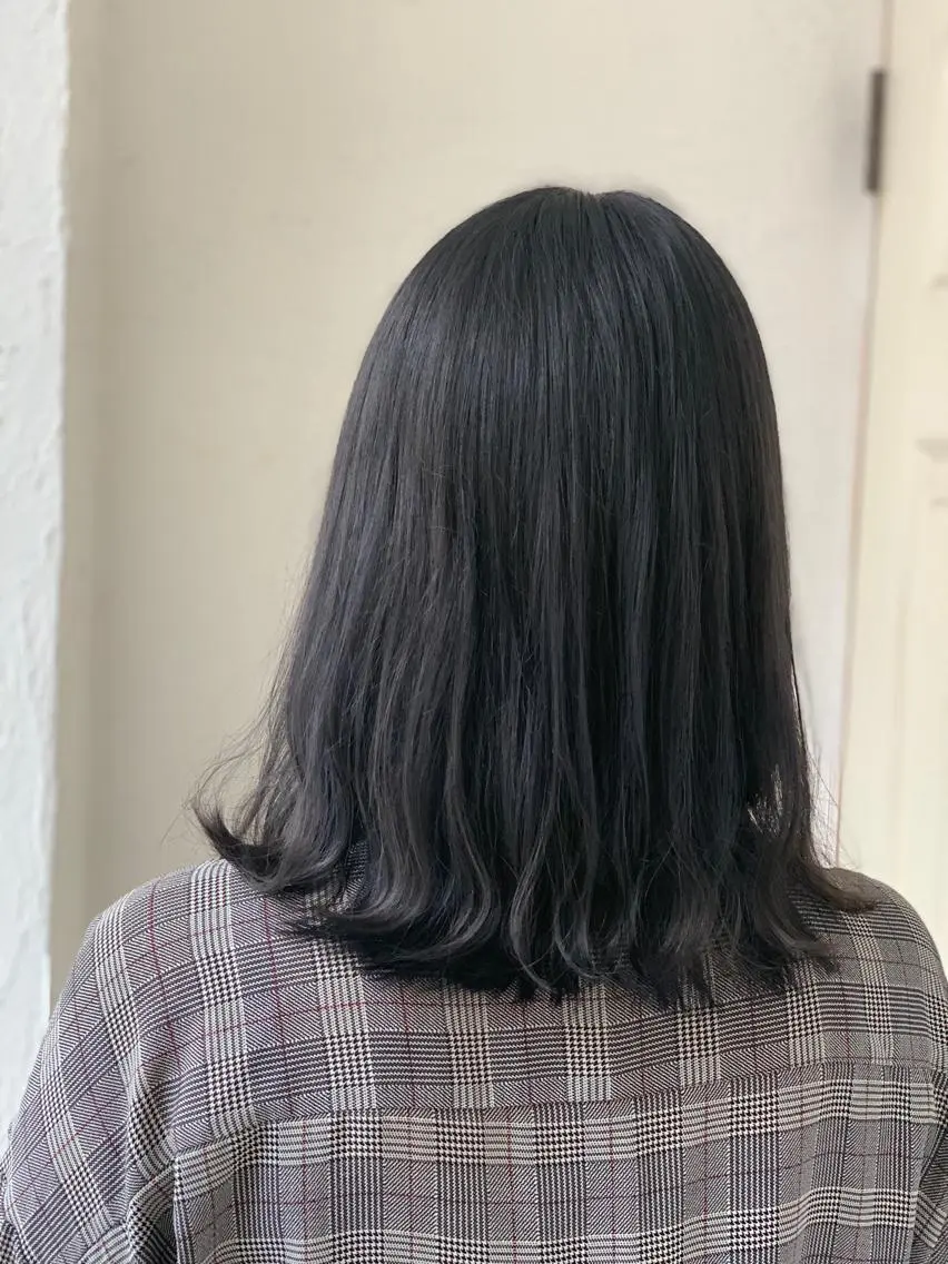 セミロング カラー fio マナミのヘアスタイル