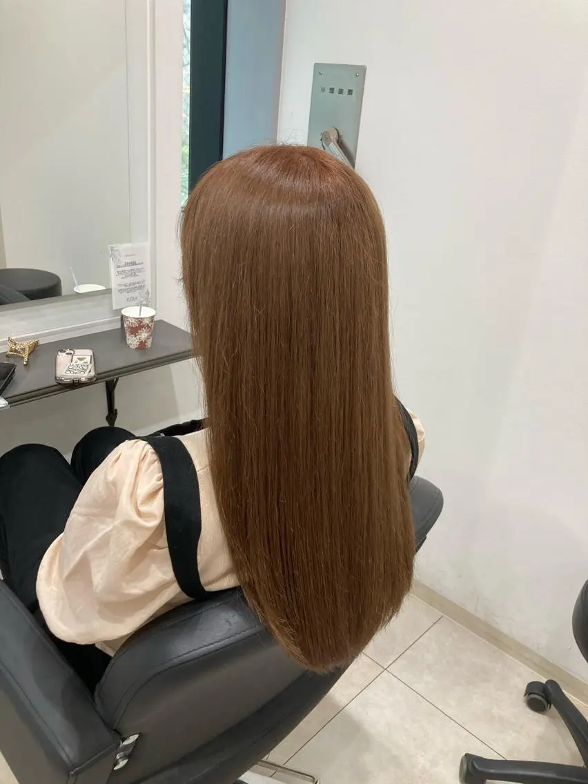 ロング カラー ブリーチ ヘアカラー ピンクカラー🎀 米津 美佑のヘアスタイル