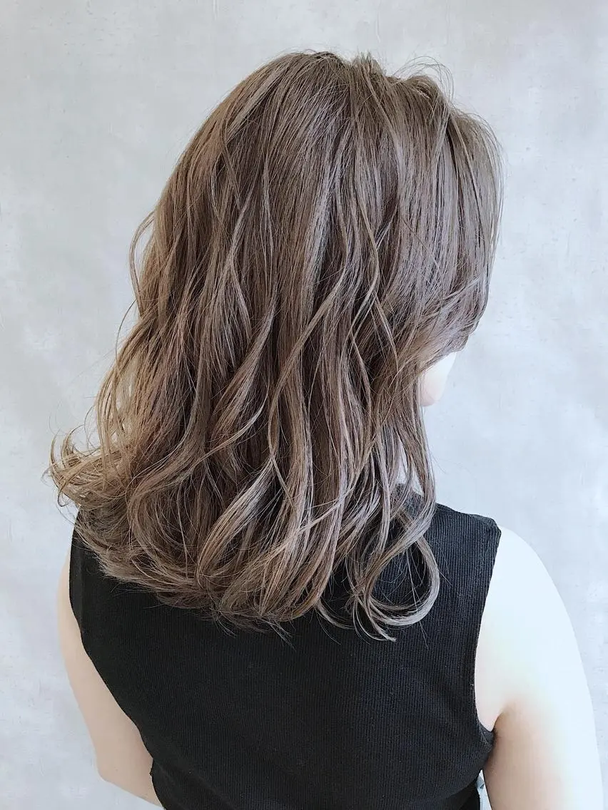 ミディアム カラー アディクシーカラー ブリーチ ケアブリーチ ダブルカラー ハイライトカラー MOU namba ムウナンバのヘアスタイル