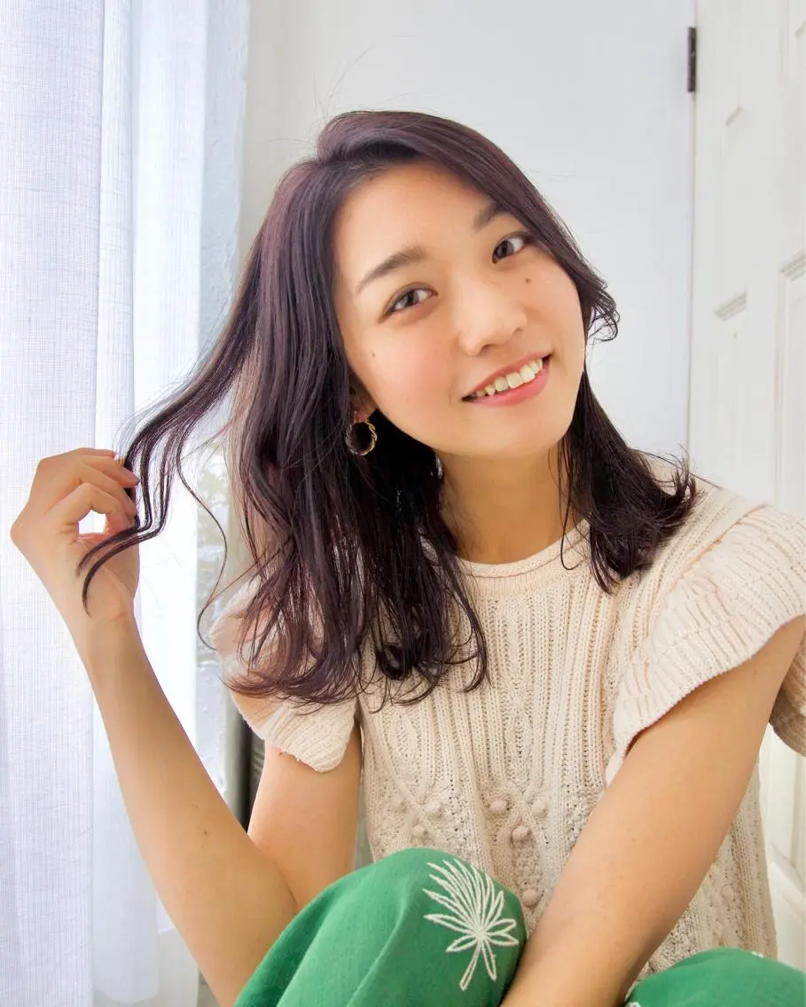 セミロング カラー 🍑もも 🍑のヘアスタイル