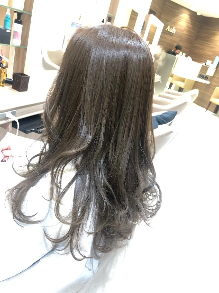 カラー カット ヘアカラー トリートメント ママ美容師⭐️ シモダイラ ヒデミのヘアスタイル