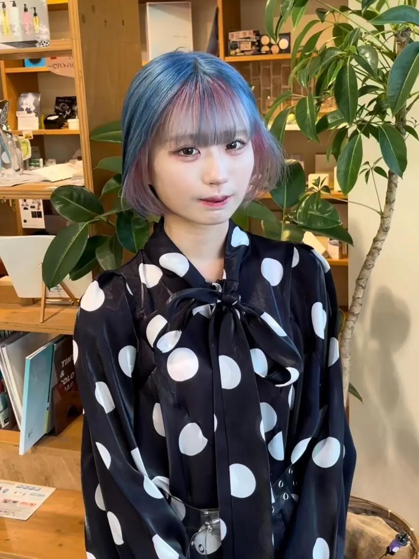 ショート カラー ショートボブ バレイヤージュ ブリーチ ケアブリーチ デザインカラー デザインカラーEir 茶屋町/田村のヘアスタイル