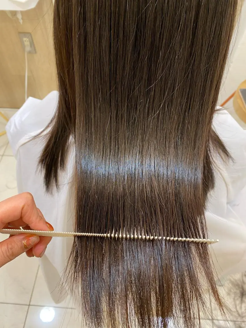 ロング 冨樫 真季のヘアスタイル