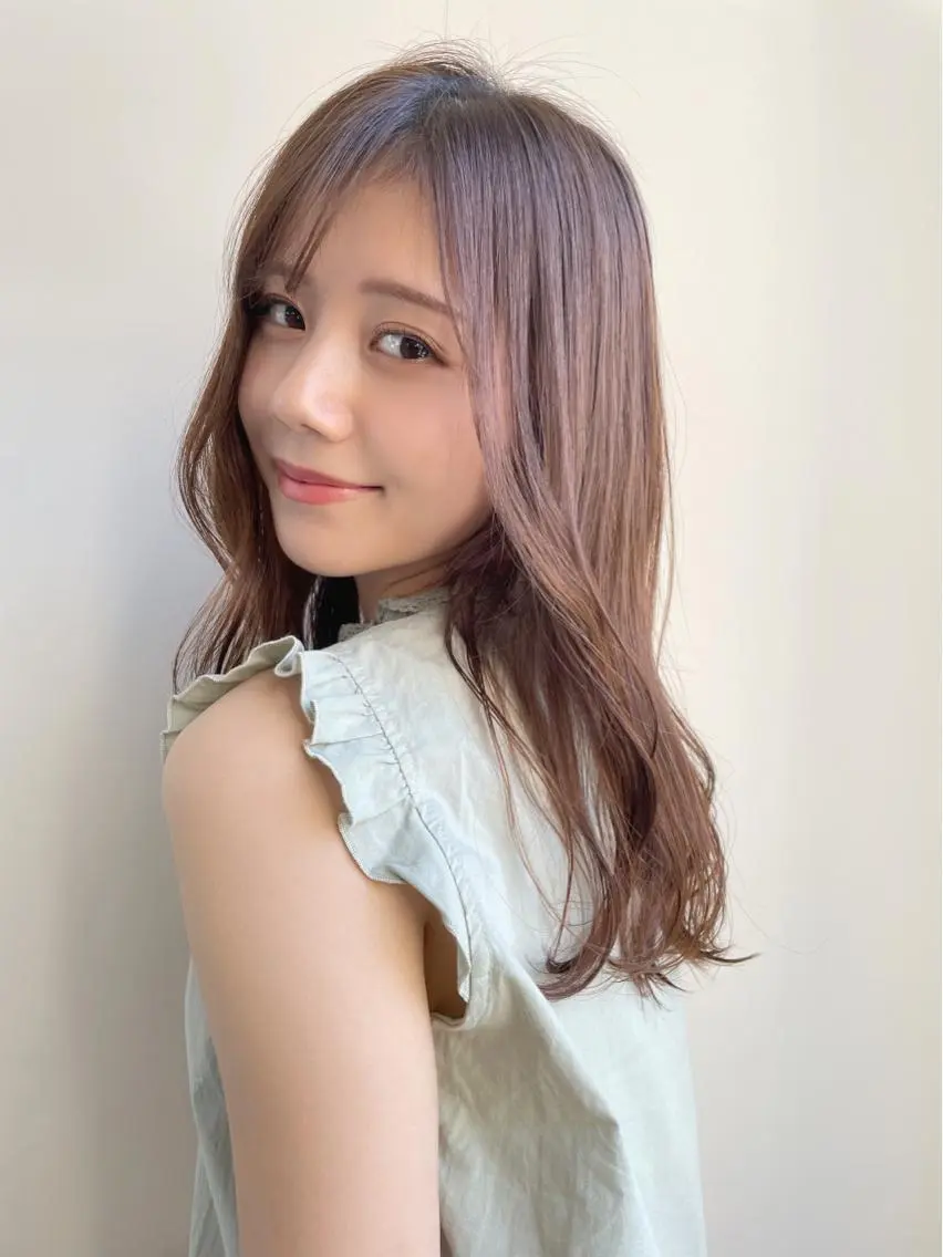ミディアム カラー 勝河 怜楊のヘアスタイル