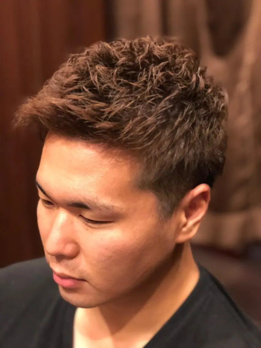 ショート カラー ショートヘア ヒロ銀座 上口雄大のヘアスタイル