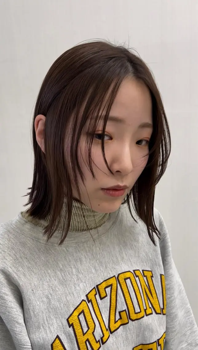 ミディアム カラー 鷲嶺 風太朗のヘアスタイル