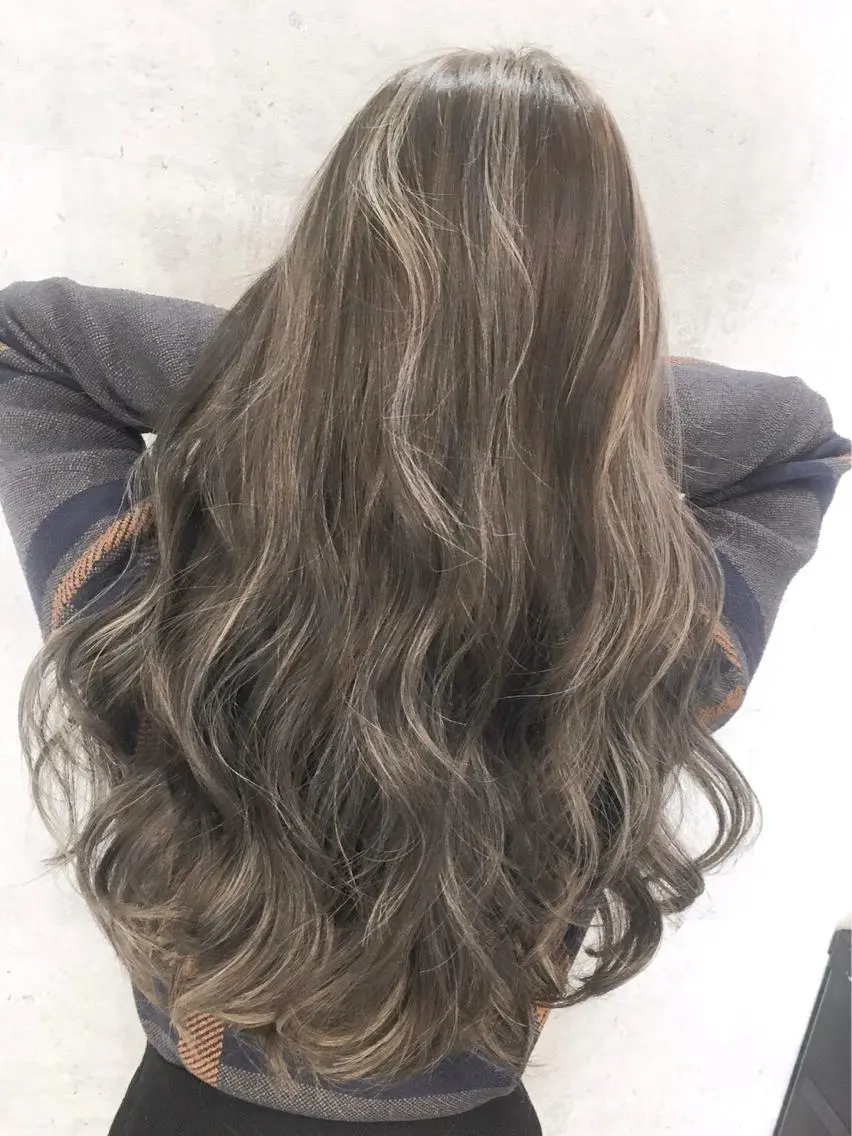 カラー ハイライトカラー ✨MiL✨ ✨心斎橋✨のヘアスタイル