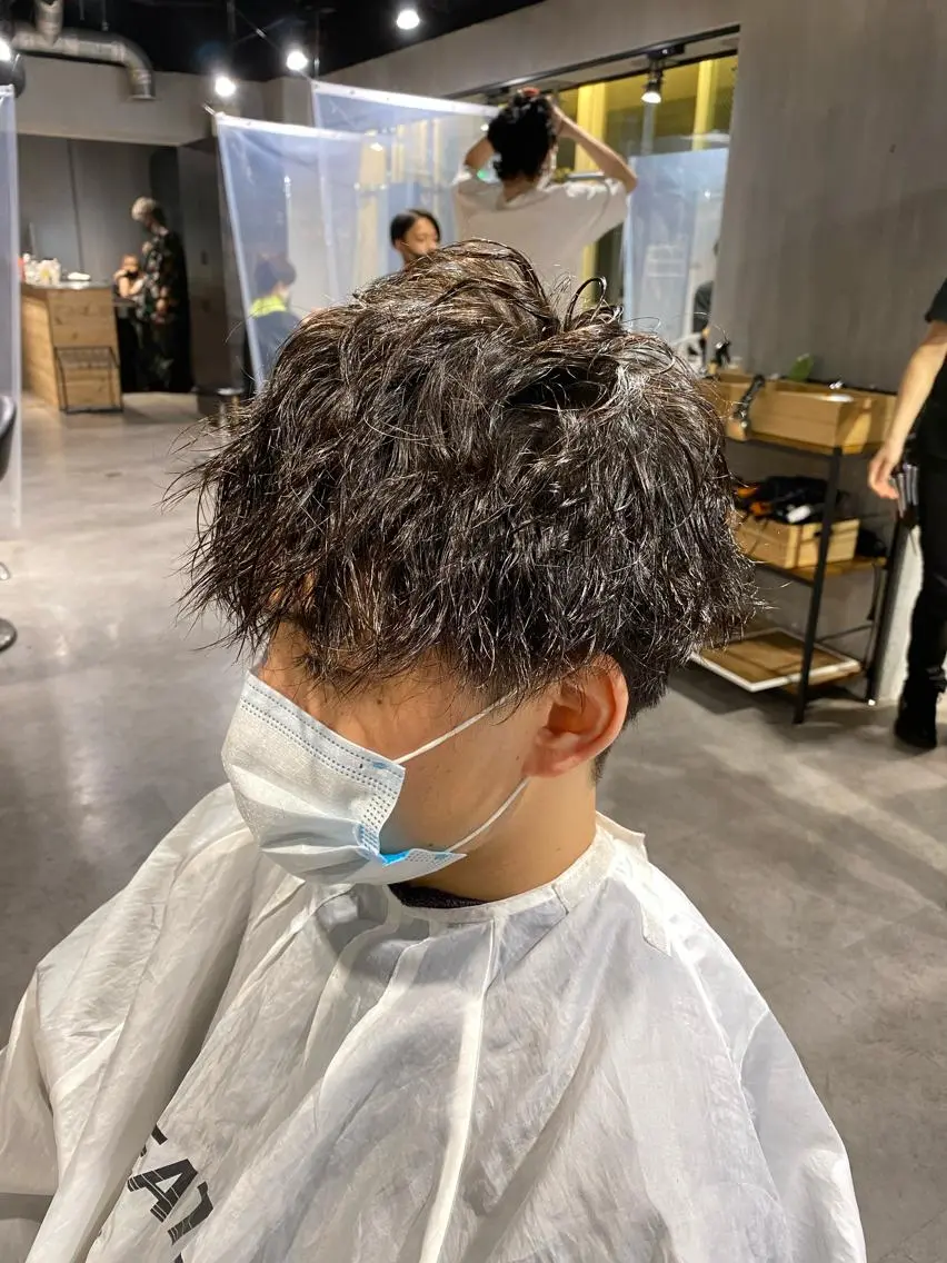 ショート パーマ ヘアアレンジ メンズ カット パーマ トリートメント ヘアセット メンズヘア特化 パーマ 縮毛矯正🔷のヘアスタイル