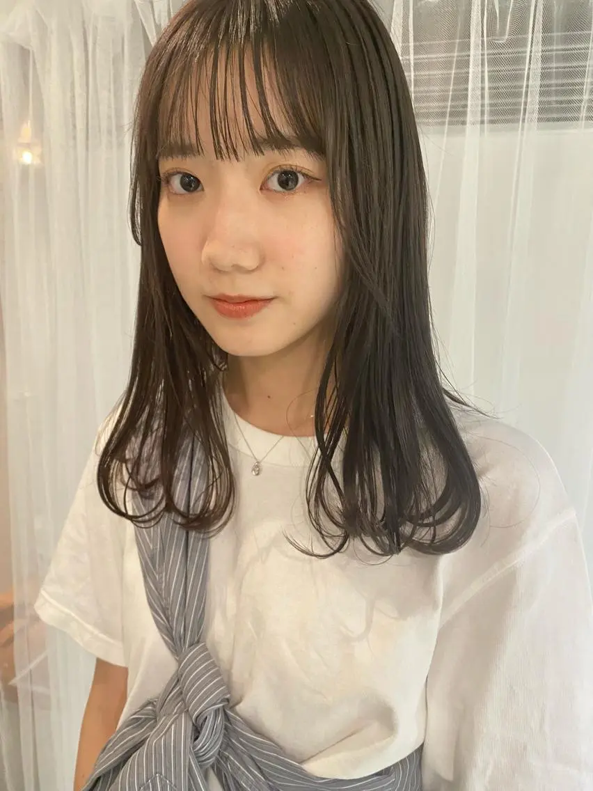 ロング カラー サトウ ナナのヘアスタイル