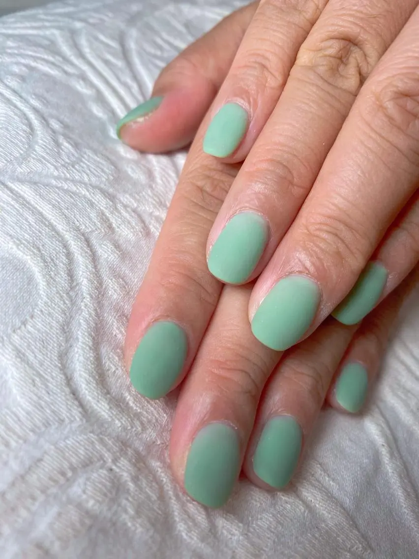 ネイル マットネイル ハンドネイル 🌿Charme🌿 MAIのネイルデザイン