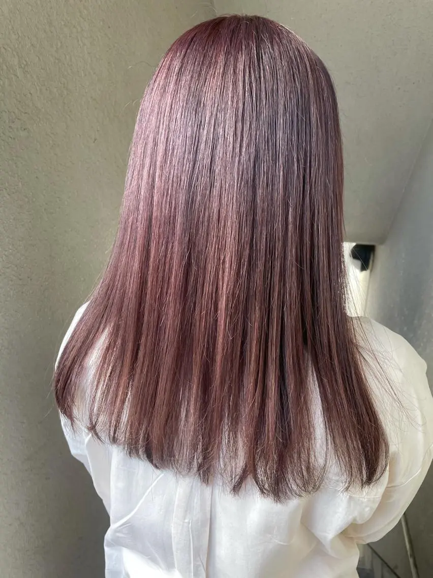 セミロング カラー ブリーチ パープルカラー 奥野 紗弓のヘアスタイル