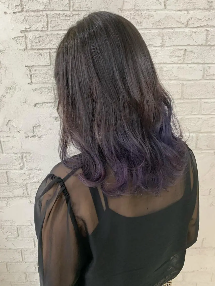 セミロング パープルカラー 🇺🇸ハイライト特 化美容師🇺🇸漆沢のヘアスタイル