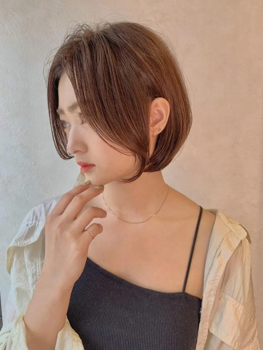 ショート かえ🩶韓国ボブ🎀 透明感カラー🥣のヘアスタイル