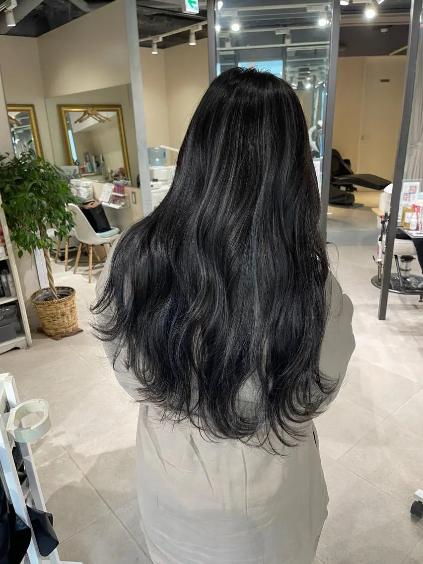 ロング カラー シールエクステ ブリーチ ケアブリーチ デザインカラー ハイライトカラー 渋谷🤍ブリーチ エクステ🤍アミルのヘアスタイル