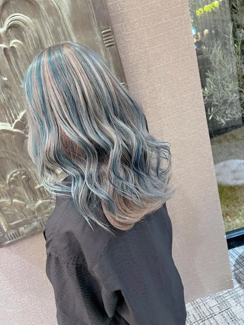カラー ハイライトカラー earth甲府昭和店 東　允のヘアスタイル
