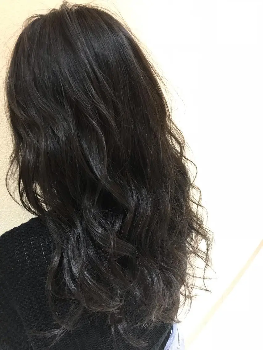 ロング カラー 有働 直広のヘアスタイル