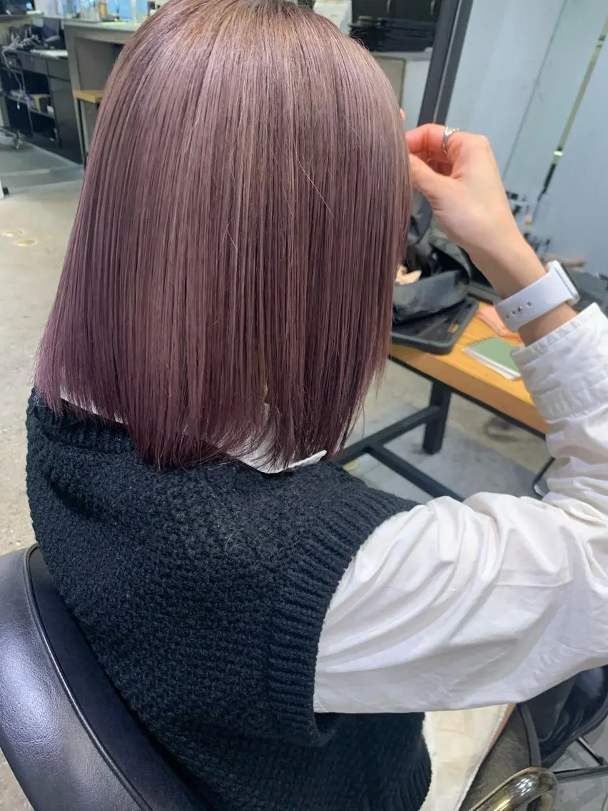 ショート カラー ブリーチ nari ☺︎ ボブ/透明感カラーのヘアスタイル