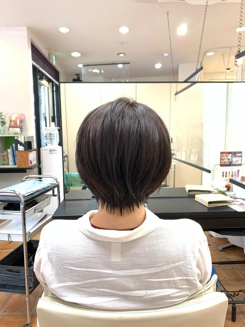 ショート フリーランス理美容師 いさかのヘアスタイル