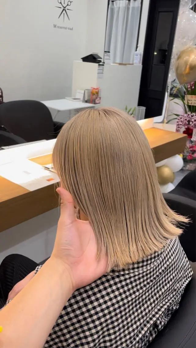 ショート ショートボブ 韓国風カラー ボブ ハイライト 髪質改善 hair terra ce M奈良店のヘアスタイル