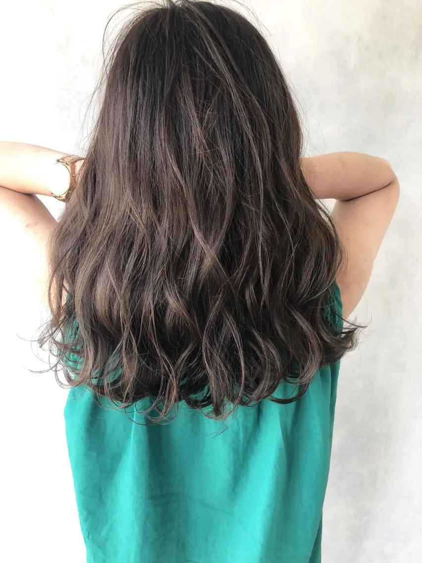 ロング 外国人風カラー ハイライト 小澤大輔 YOLO hairのヘアスタイル