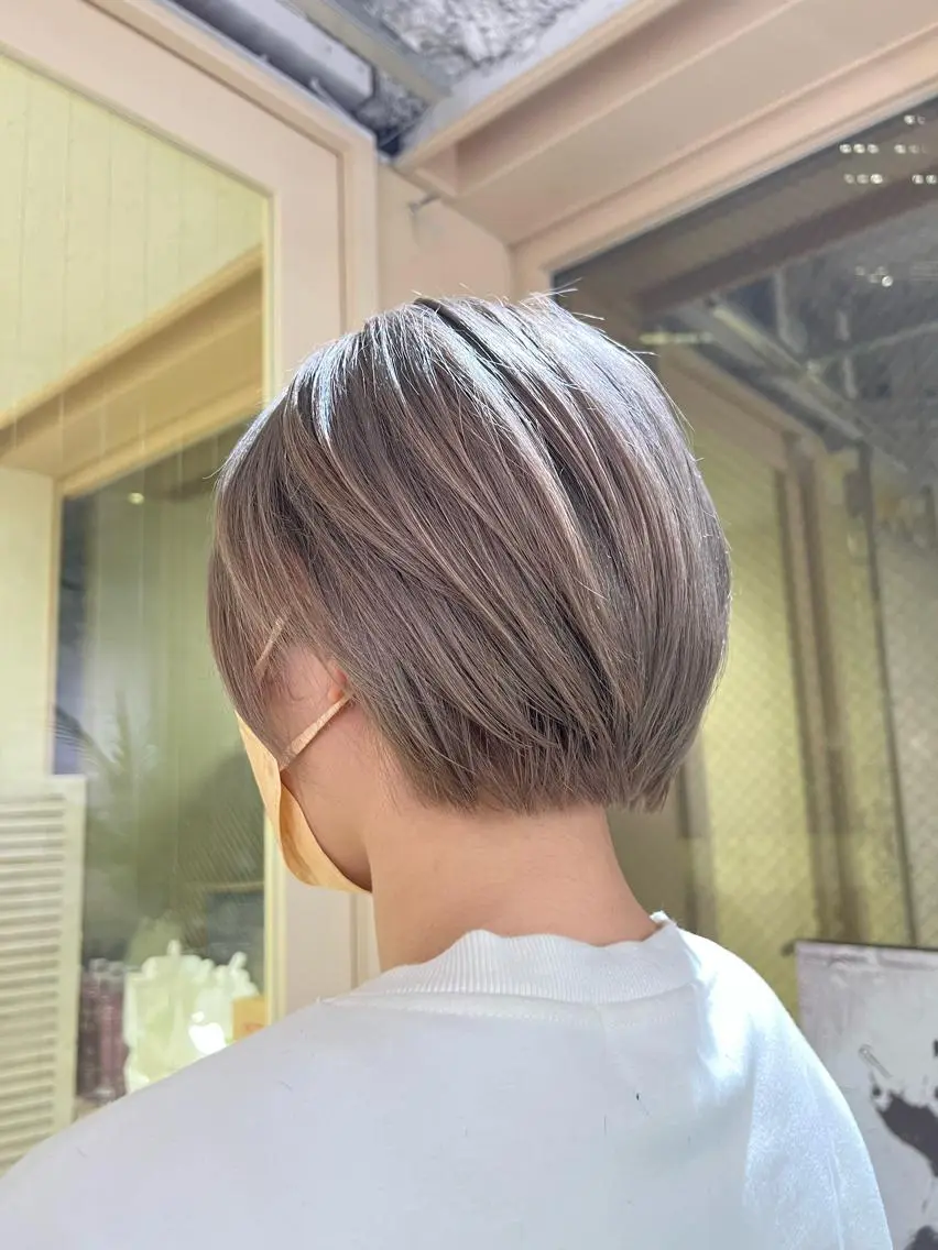 ショート カラー カット ヘアカラー トリートメント とも🏆プルエクステ /髪質改善🏆渋谷のヘアスタイル