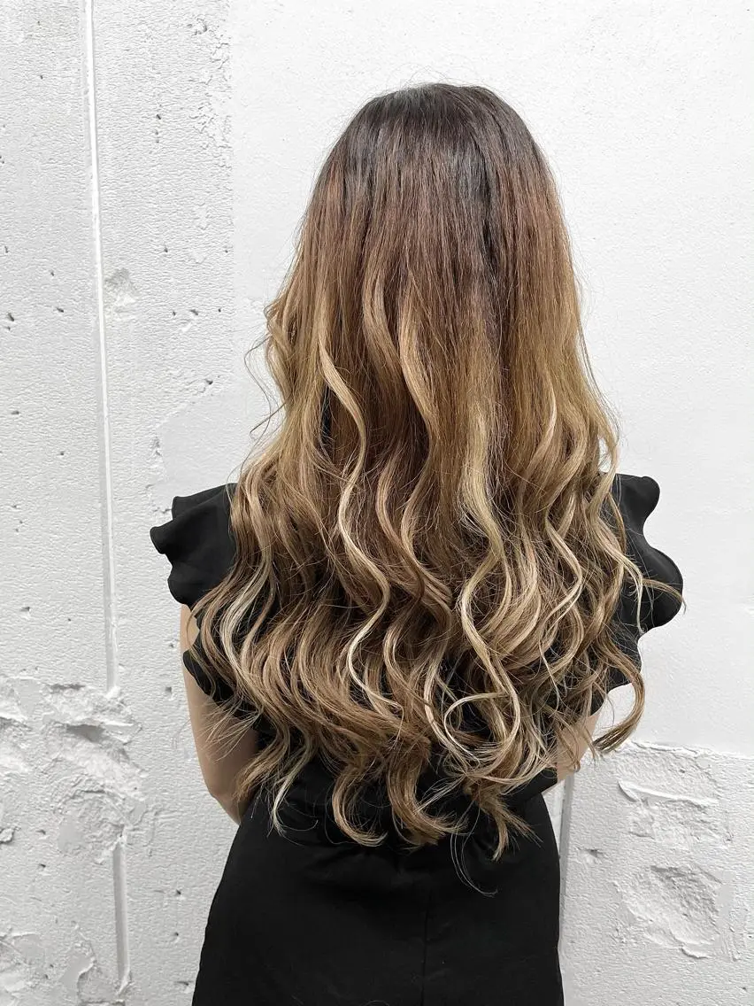 ロング カラー ヘアアレンジ カット ヘアカラー エクステ ヘアセット 🎨カラー満足度 500%💫ヅル💫のヘアスタイル