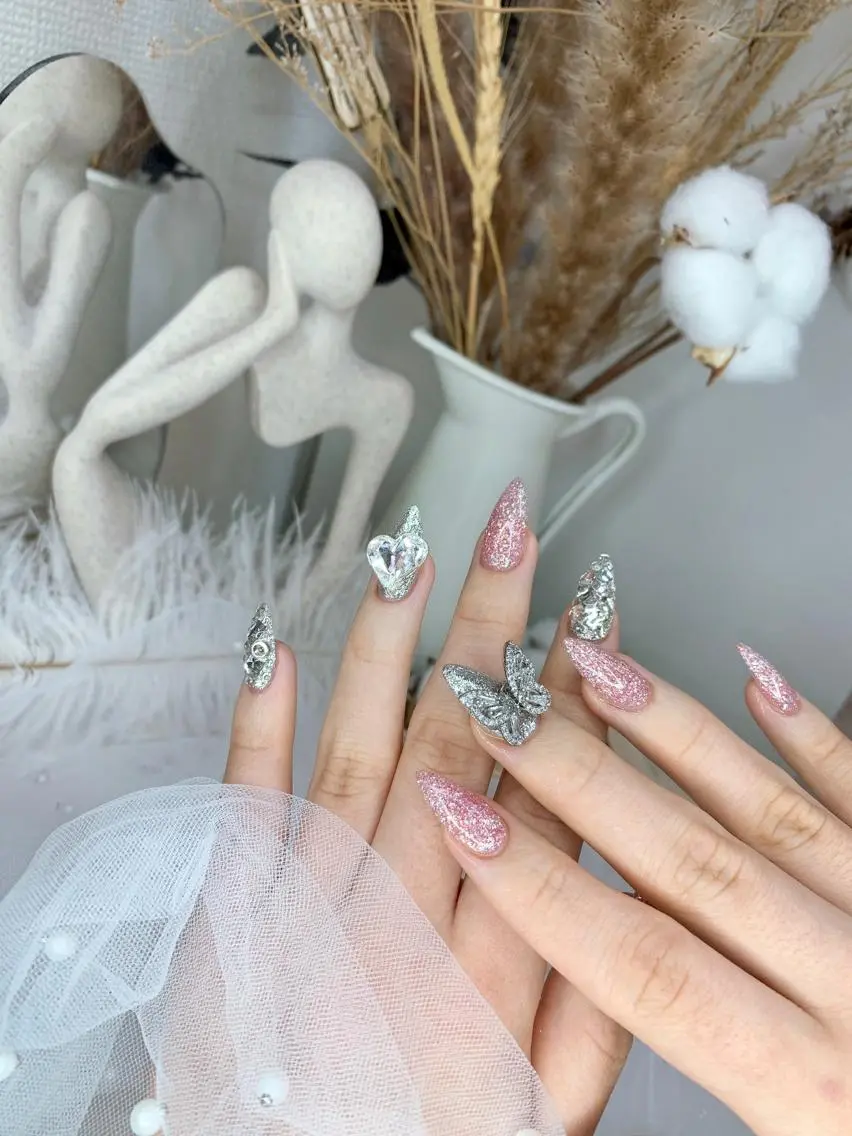 ネイル DG nailのネイルデザイン