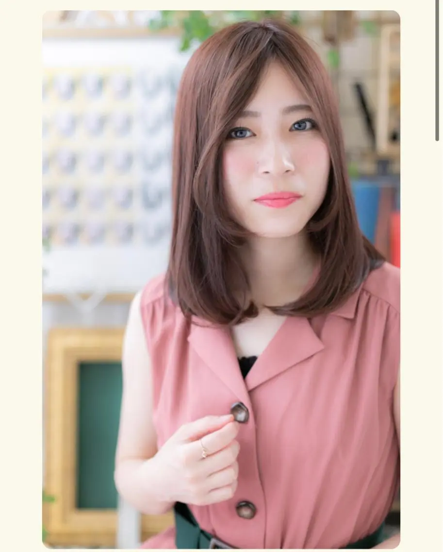 ミディアム 中舘 安津子のヘアスタイル