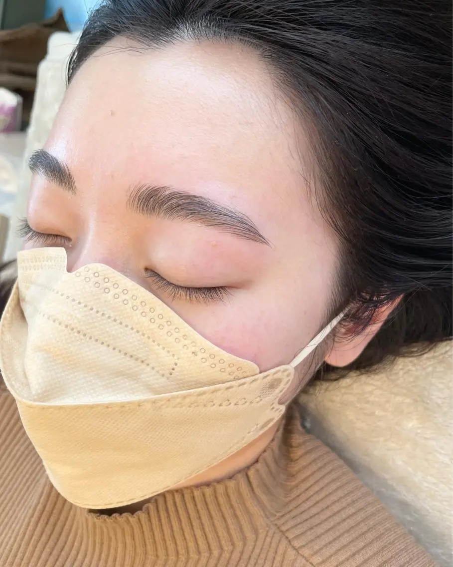 アイブロウ ワックス脱毛 眉カット osaki .のマツエク・マツパデザイン