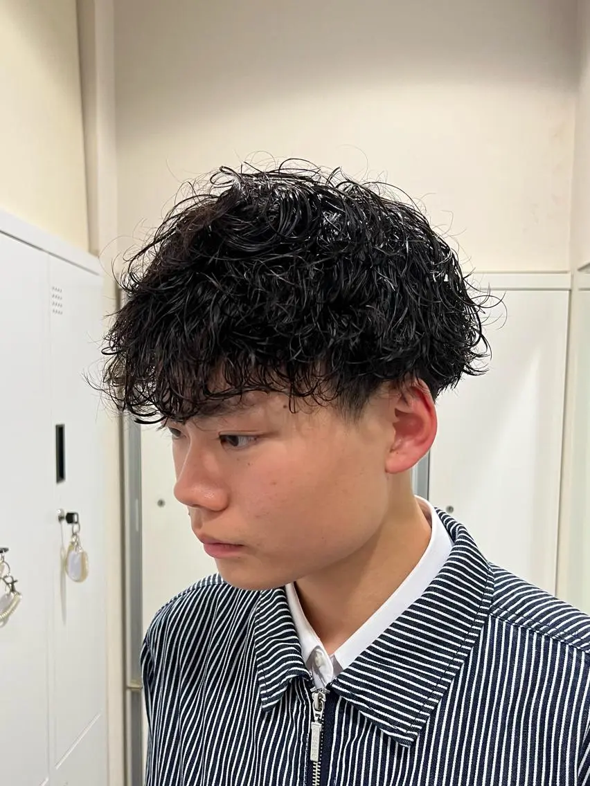 ショート パーマ メンズ メンズパーマ 波巻きパーマ スパイラルパーマ 茅ヶ崎パーマ特化/ スパイラル/ハルキのヘアスタイル