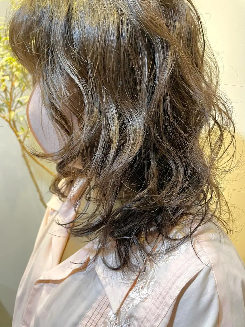 ミディアム パーマ カット パーマ トリートメント レイヤー/似合わせ TAKUYAのヘアスタイル