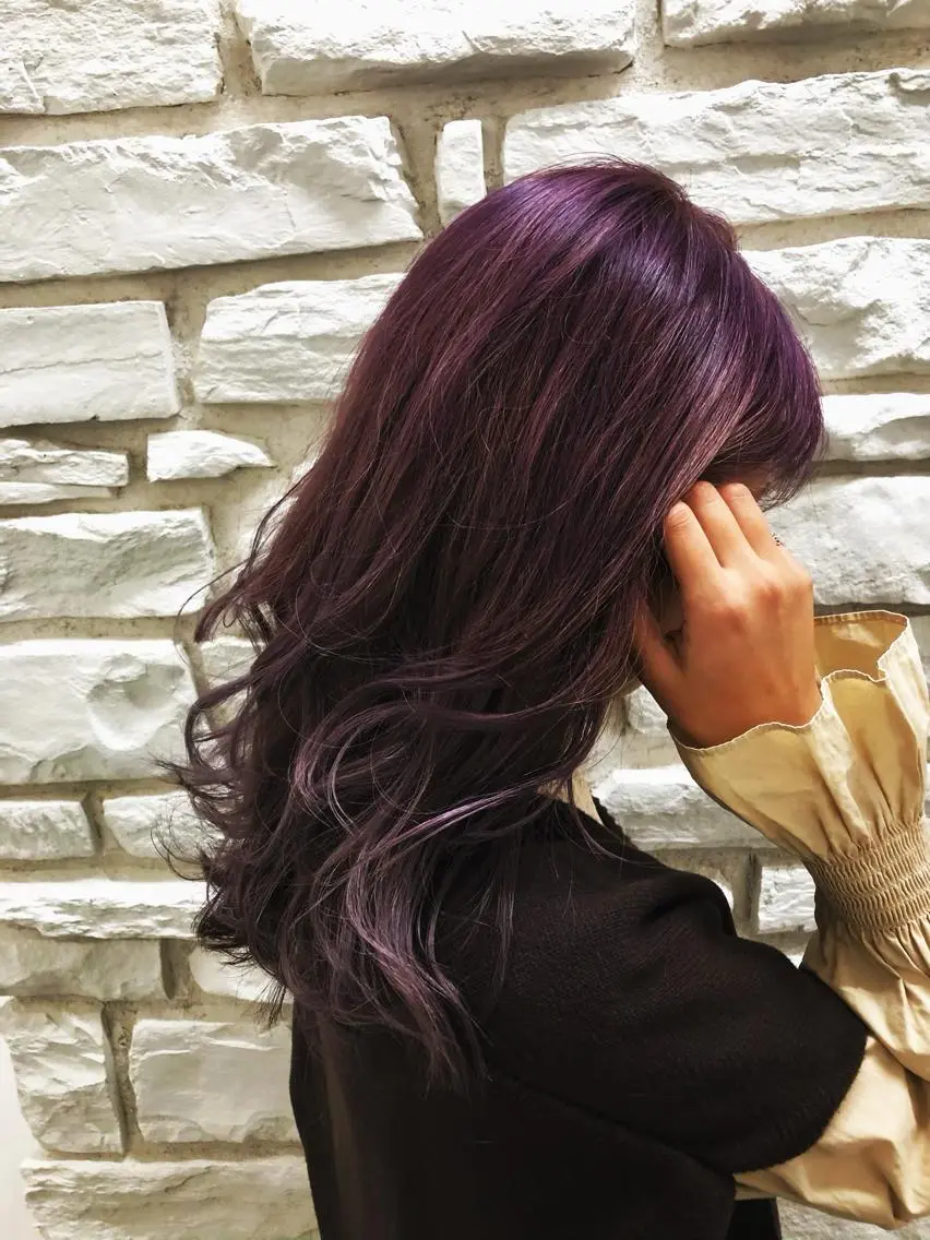 セミロング 艶髪/ハイトーン Sherryのヘアスタイル