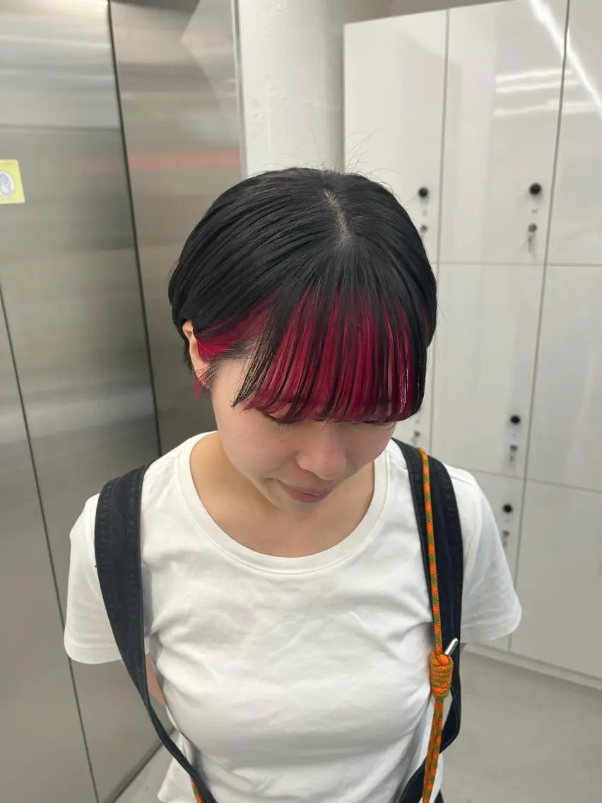 ショート カラー インナーカラー 🫧‪Ameri🫧 Emma ecoleのヘアスタイル
