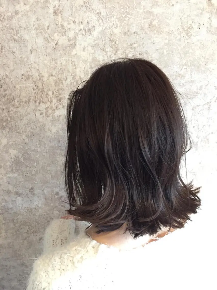 ミディアム アッシュ パープルカラー 小顔カット✨ 透明感カラー/村上のヘアスタイル