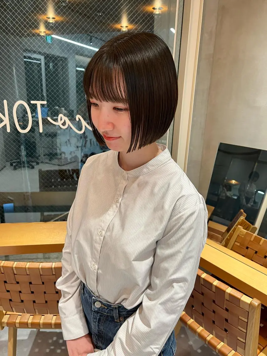 ミディアム カラー カット ヘアカラー トリートメント 縮毛矯正ボブ&顔まわ レイヤー♡TOMOEのヘアスタイル
