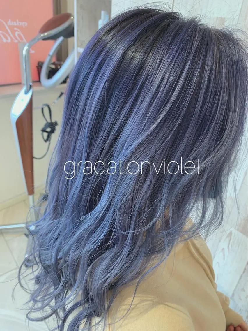 カラー 😈サクマ シオン😈のヘアスタイル