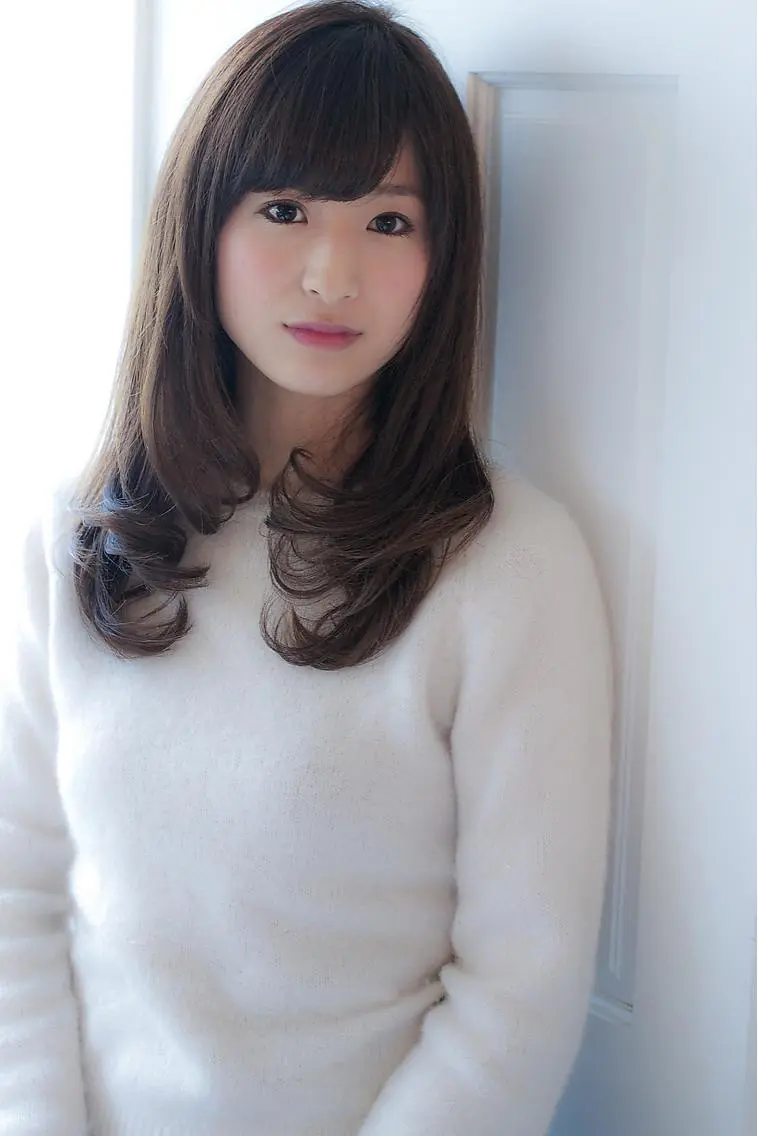 セミロング EIGHT plum TOKIOリミテッドのヘアスタイル