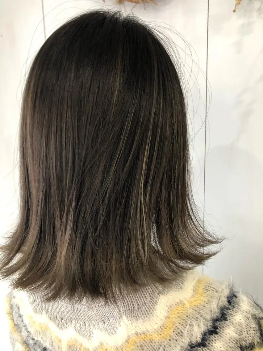 ミディアム カラー ハイライトカラー ハイライト 松浦 圭希のヘアスタイル