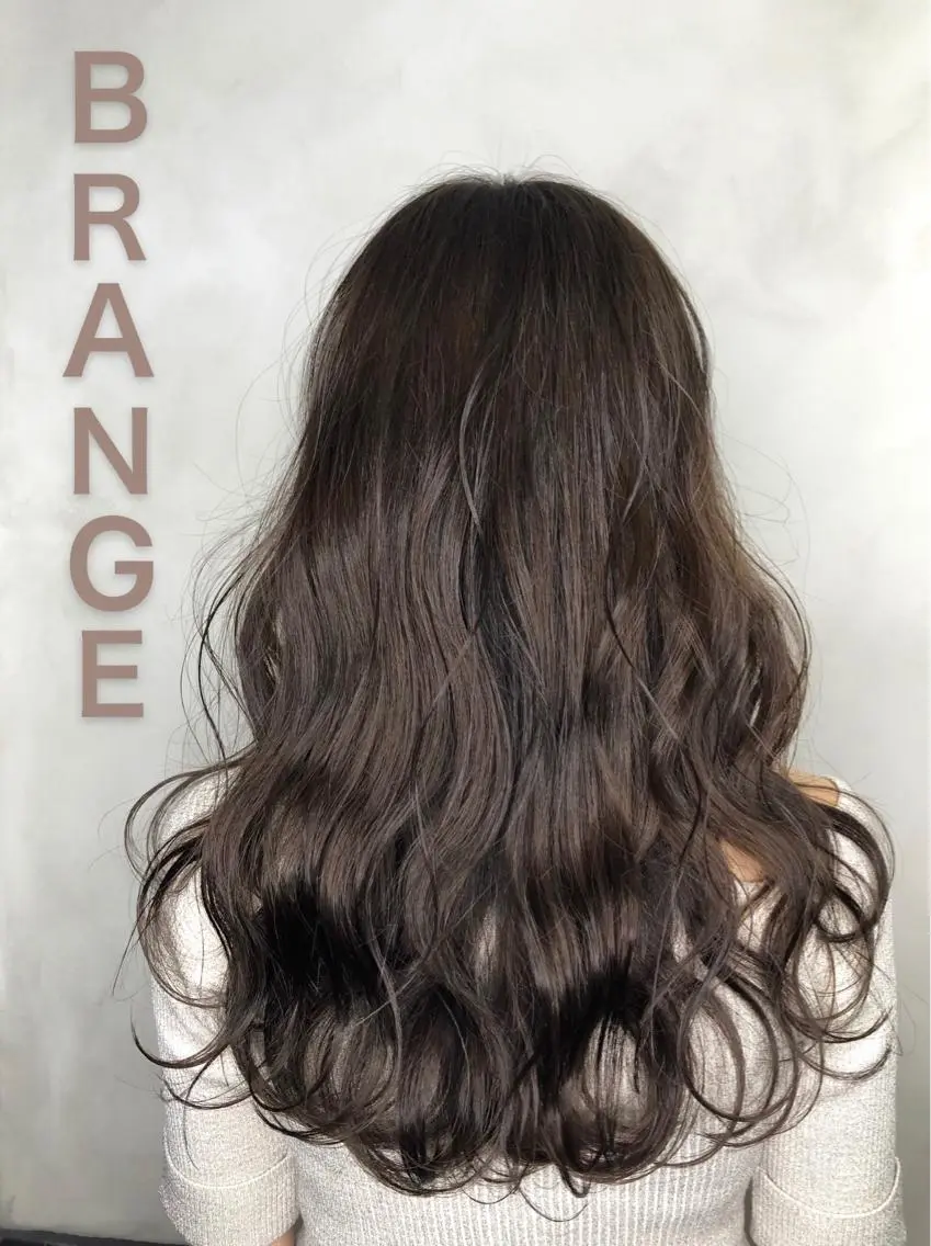ロング カラー パーマ 透明感カラー イルミナカラー トリートメント 美髪矯正 🌈髪質改善 山下のヘアスタイル