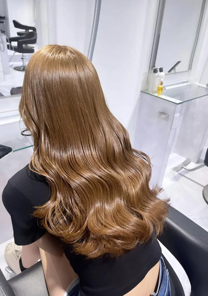 カラー ヘアカラー トリートメント 赤み消し🏹上品甘め トレンドカラー/横浜のヘアスタイル