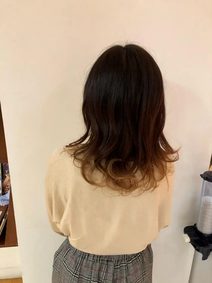 セミロング カラー 【質感調整】 🫧【艶髪】石井佑弥のヘアスタイル
