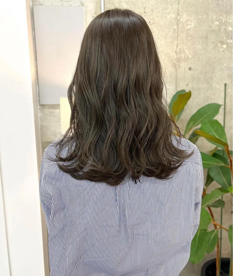 ミディアム カット ヘアカラー トリートメント ボブ/ハイトーン YUIのヘアスタイル
