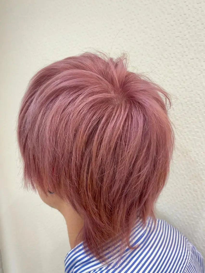 ショート カラー アッシュ ブリーチ 透明感カラー ピンクカラー ピンクアッシュ ヘアカラー まさき✂︎ /ブリーチカラーのヘアスタイル