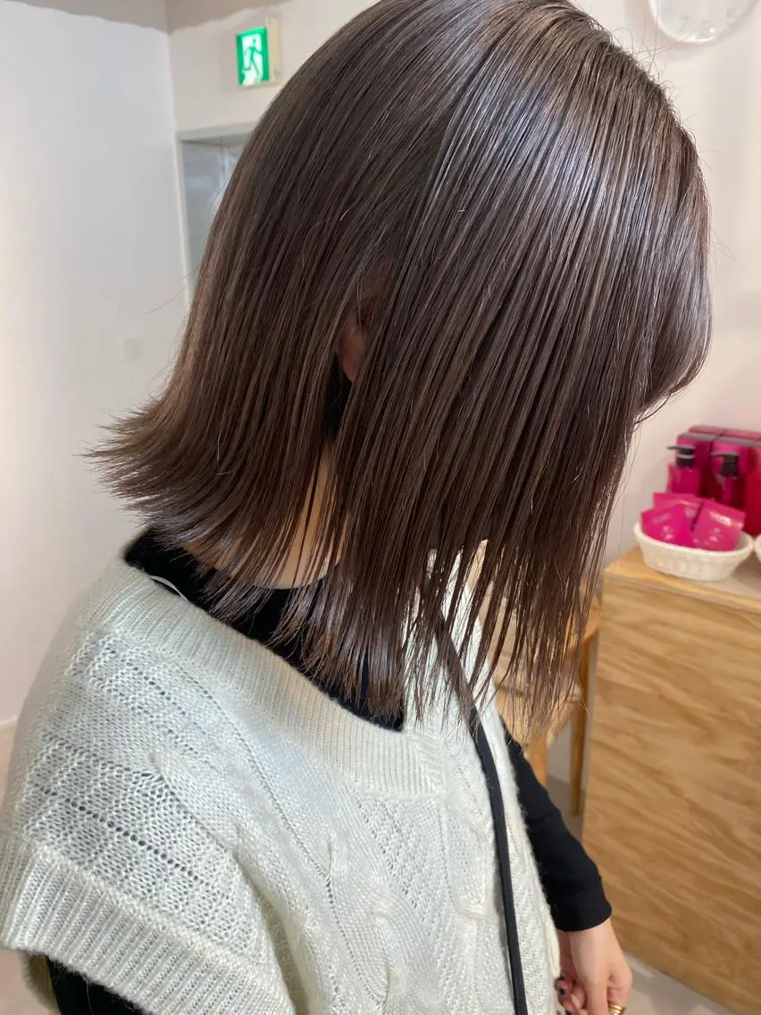 ショート カラー グレージュ オリーブグレージュ オリーブグレー カット ヘアカラー トリートメント fit stand /HIIRAGIのヘアスタイル