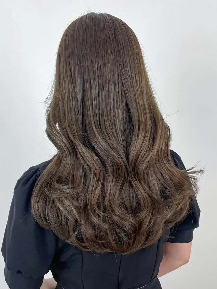セミロング カラー アッシュ ベージュカラー カット ヘアカラー トリートメント ITbyALBUM 浦和店のヘアスタイル