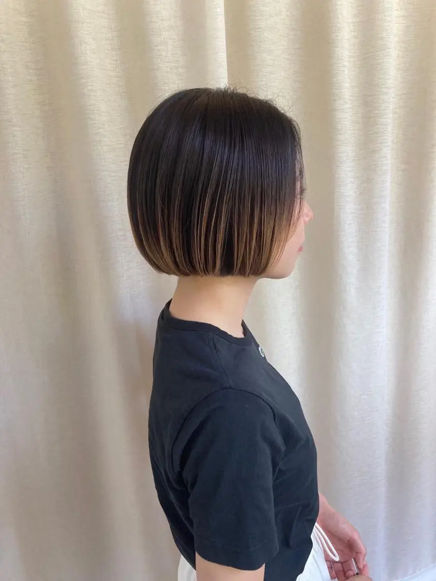 ショート カラー カワサキ カエデのヘアスタイル