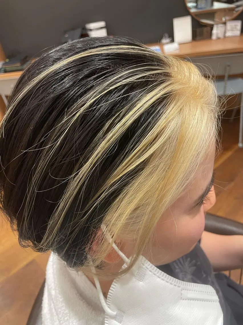 ショート ミストバング カットモデル ヨネダのヘアスタイル