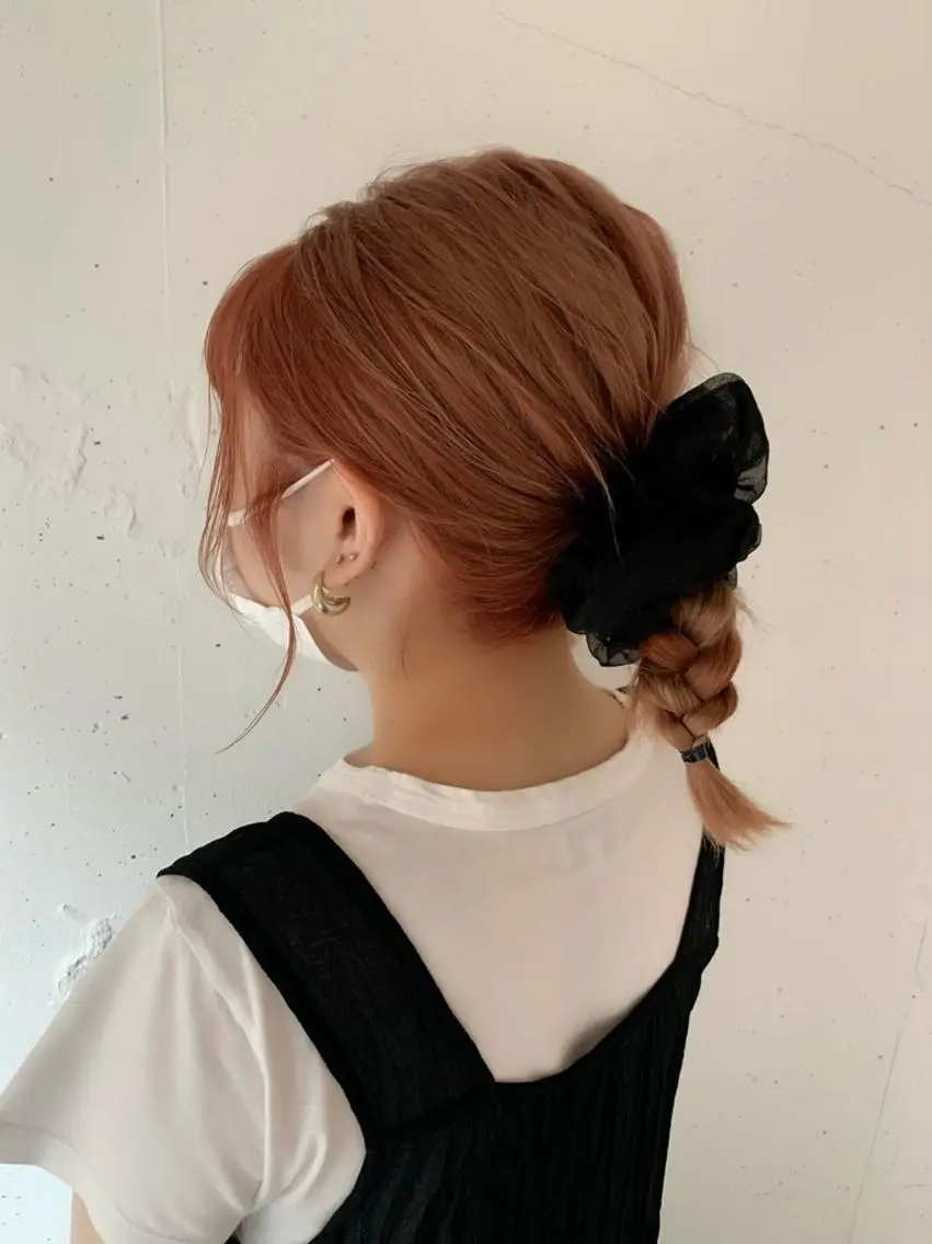 カラー 岡野 舜のヘアスタイル