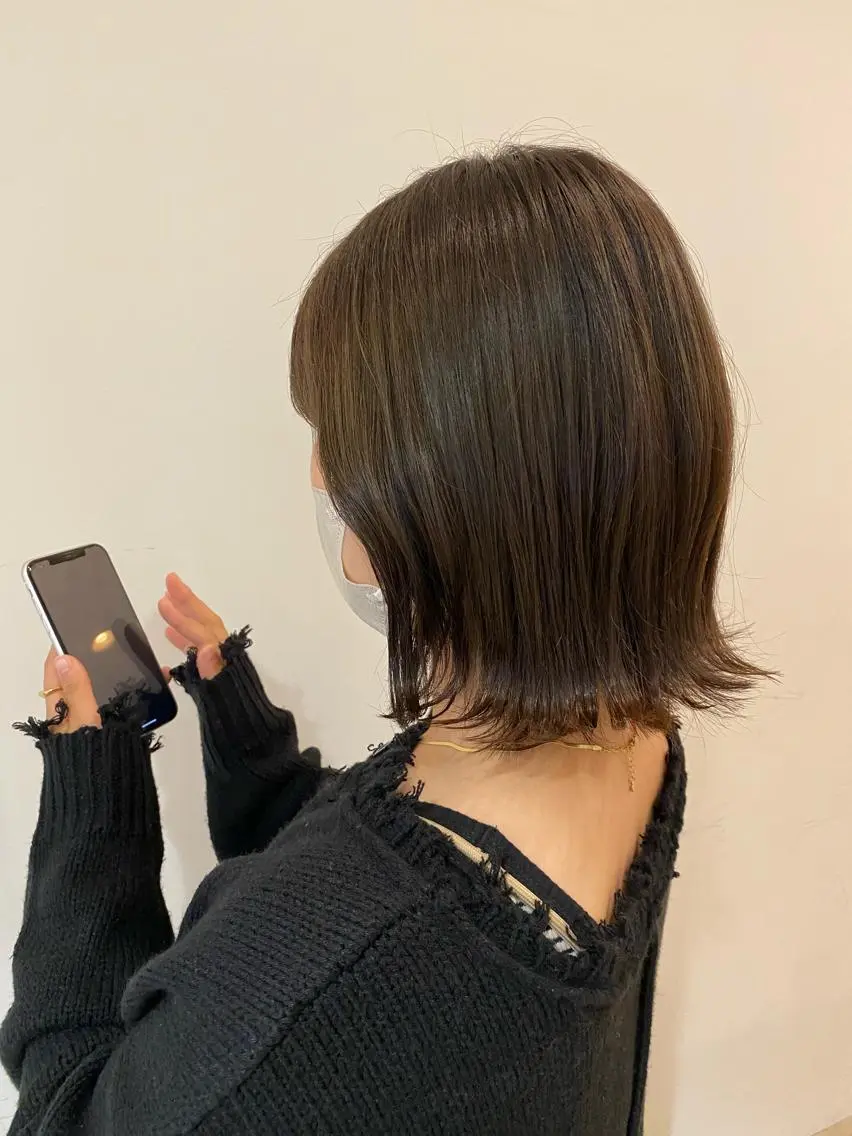 ミディアム 外ハネヘア カット ヘアカラー 🫧顔周りカット 🫧樫村優香のヘアスタイル