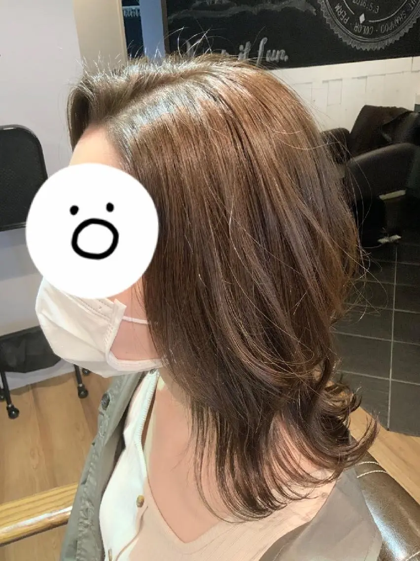 カラー アッシュ ベージュカラー ヘアカラー トリートメント 堀 望美のヘアスタイル